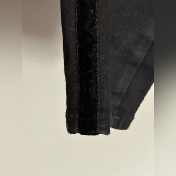 UnpublishedxAnthro Skinny Jeans with velour trim on each side Size 29 black - Picture 3 of 16
